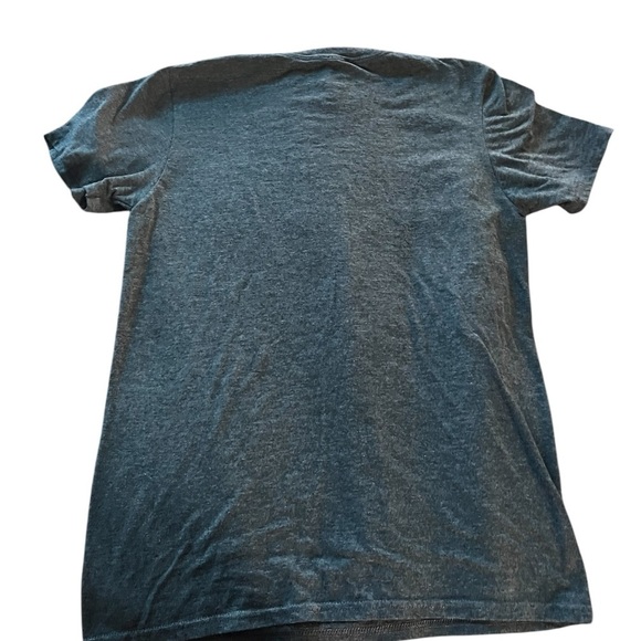 MTV Gray Graphic T-Shirt - Picture 2 of 3